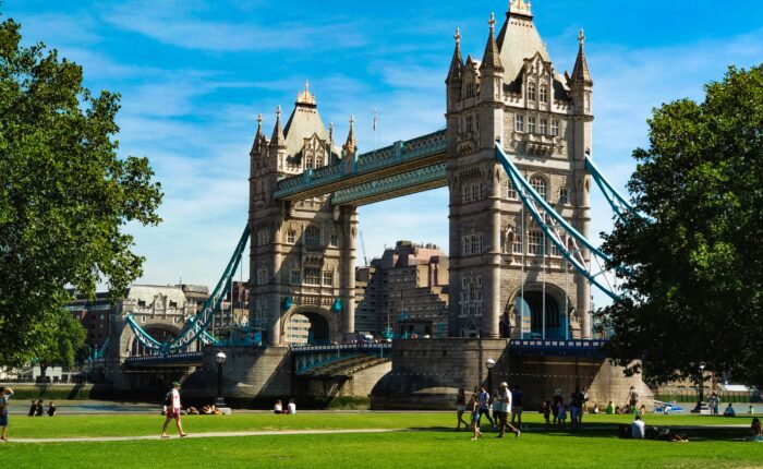 UK tourist visa documents checklist for Indians visiting London