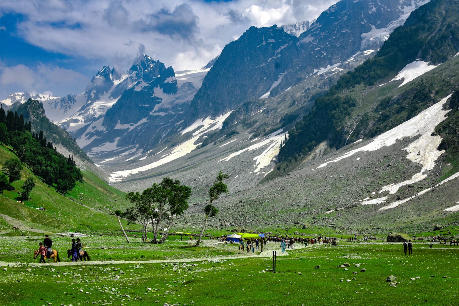 Pilgrims traveling through the Baltal route during the Amarnath Yatra