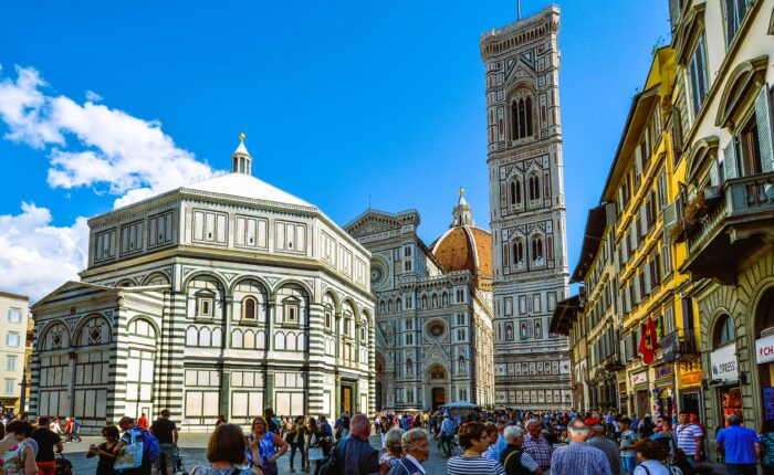 First-time visitor travel guide to Italy featuring the Colosseum in Rome