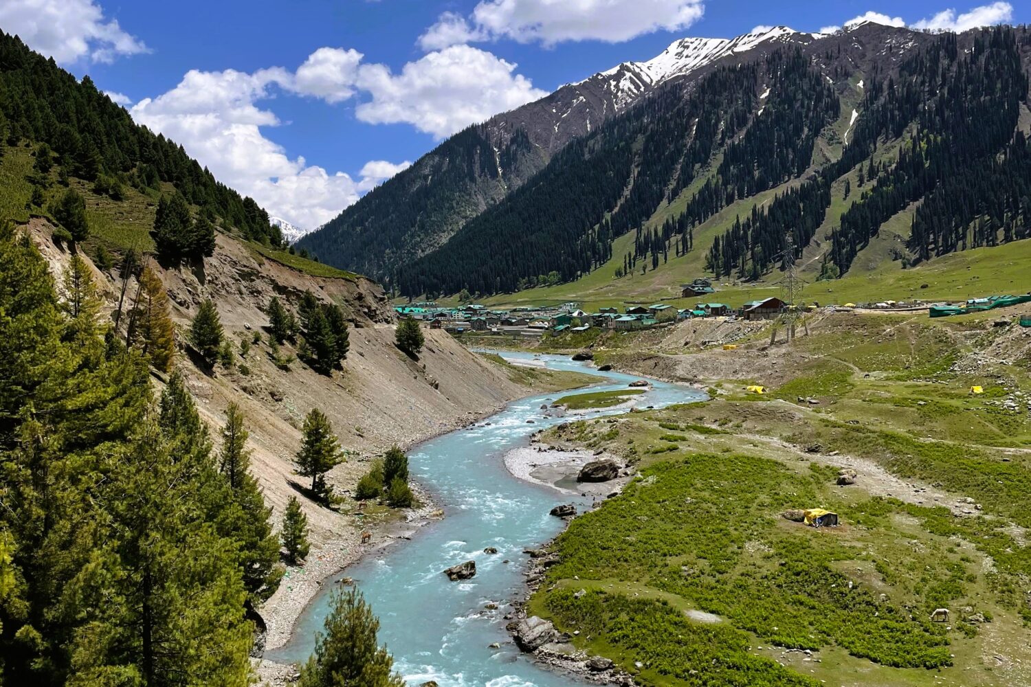 Sindh River flowing through Sonmarg valley with Himalayan mountain views