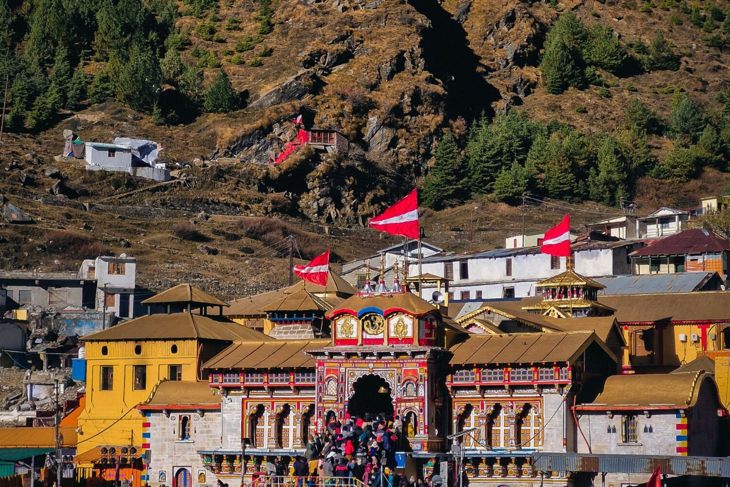 Badrinath Temple and pilgrimage town in Uttarakhand