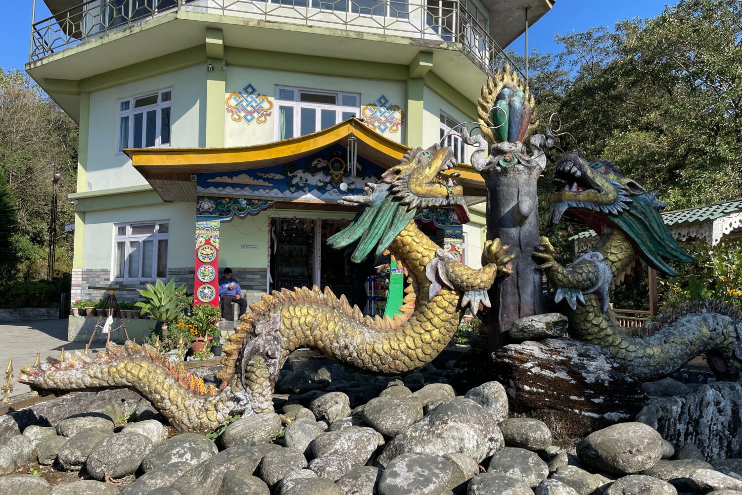 ragon sculptures at a Buddhist cultural attraction in Sikkim featured in Gangtok Pelling Darjeeling Tour
