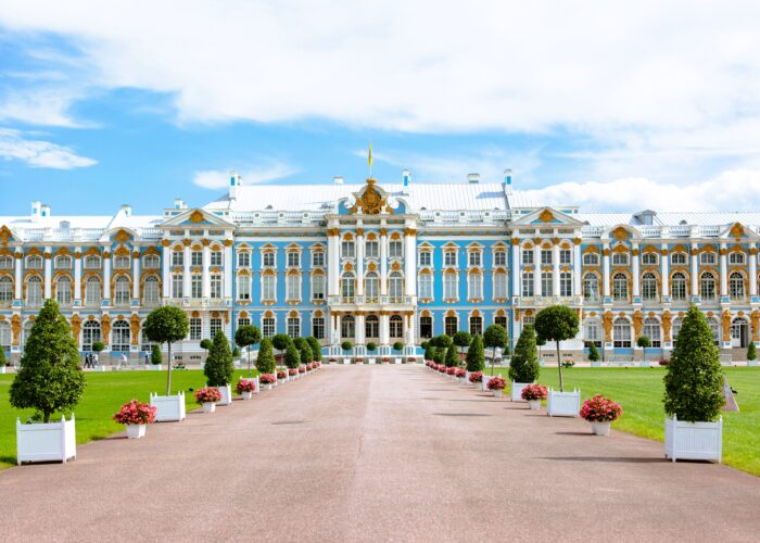 Catherine Palace featured in Russia tour package
