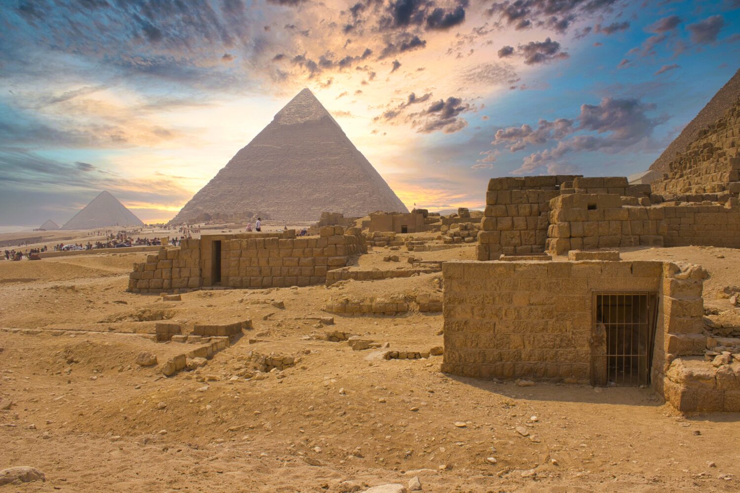 Giza Pyramids at sunrise in Cairo featured in Egypt 5 Nights 6 Days tour