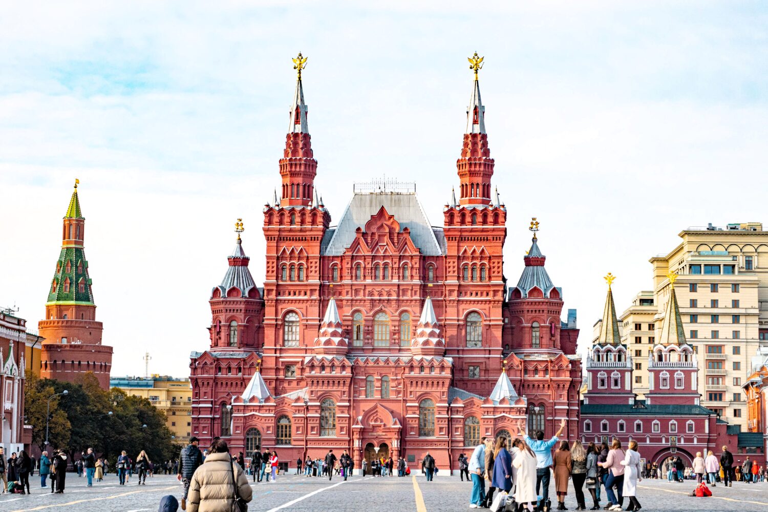 Red Square featured in Russia tour package