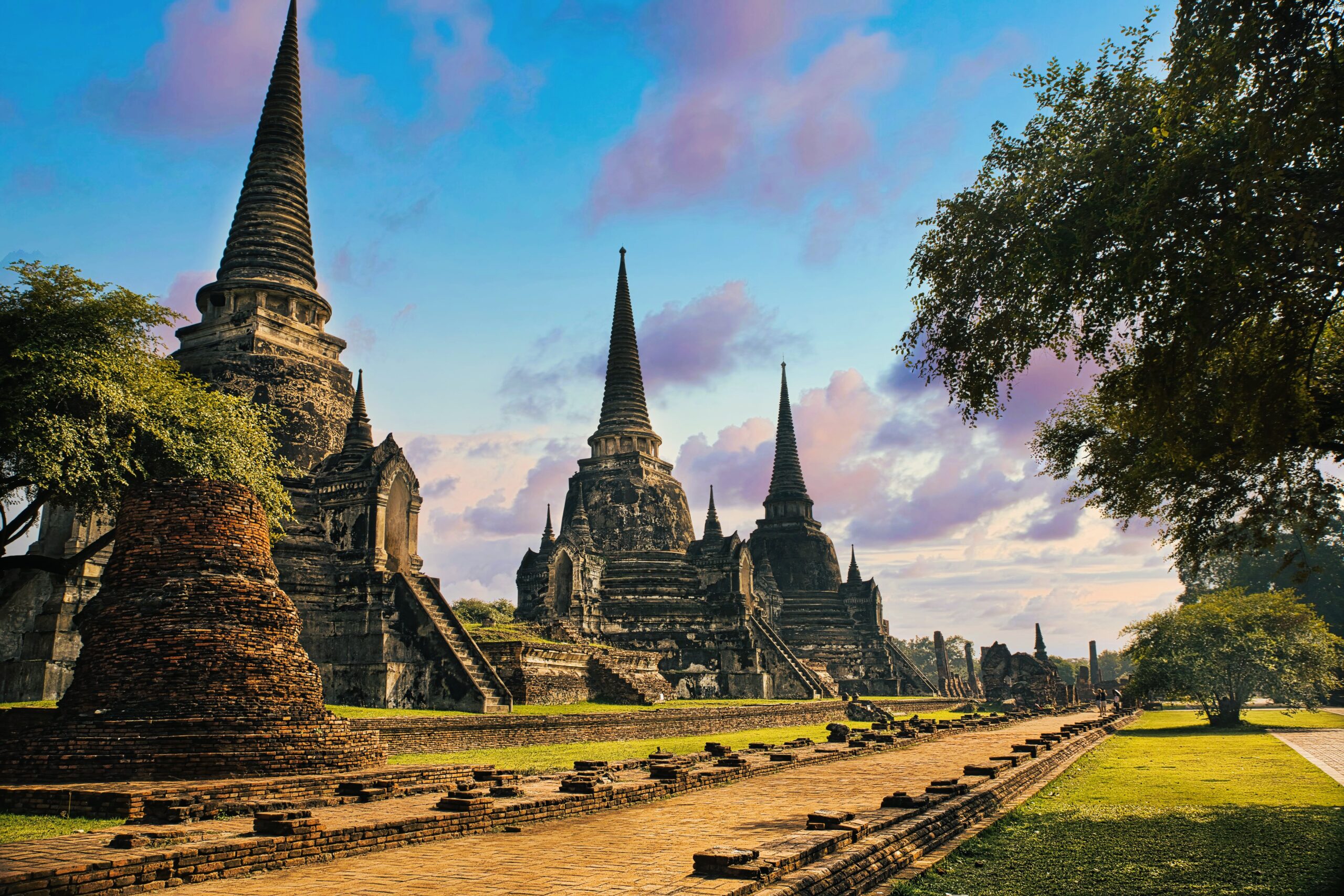 International trips under ₹1 lakh from India